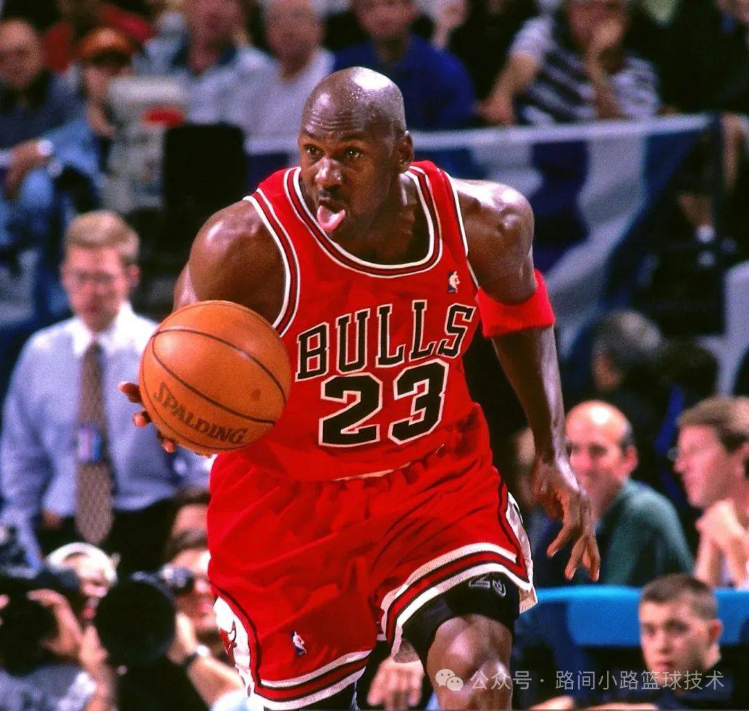 第九位:迈克尔·乔丹德隆的一项招牌绝技就是连续两次大幅度的变向