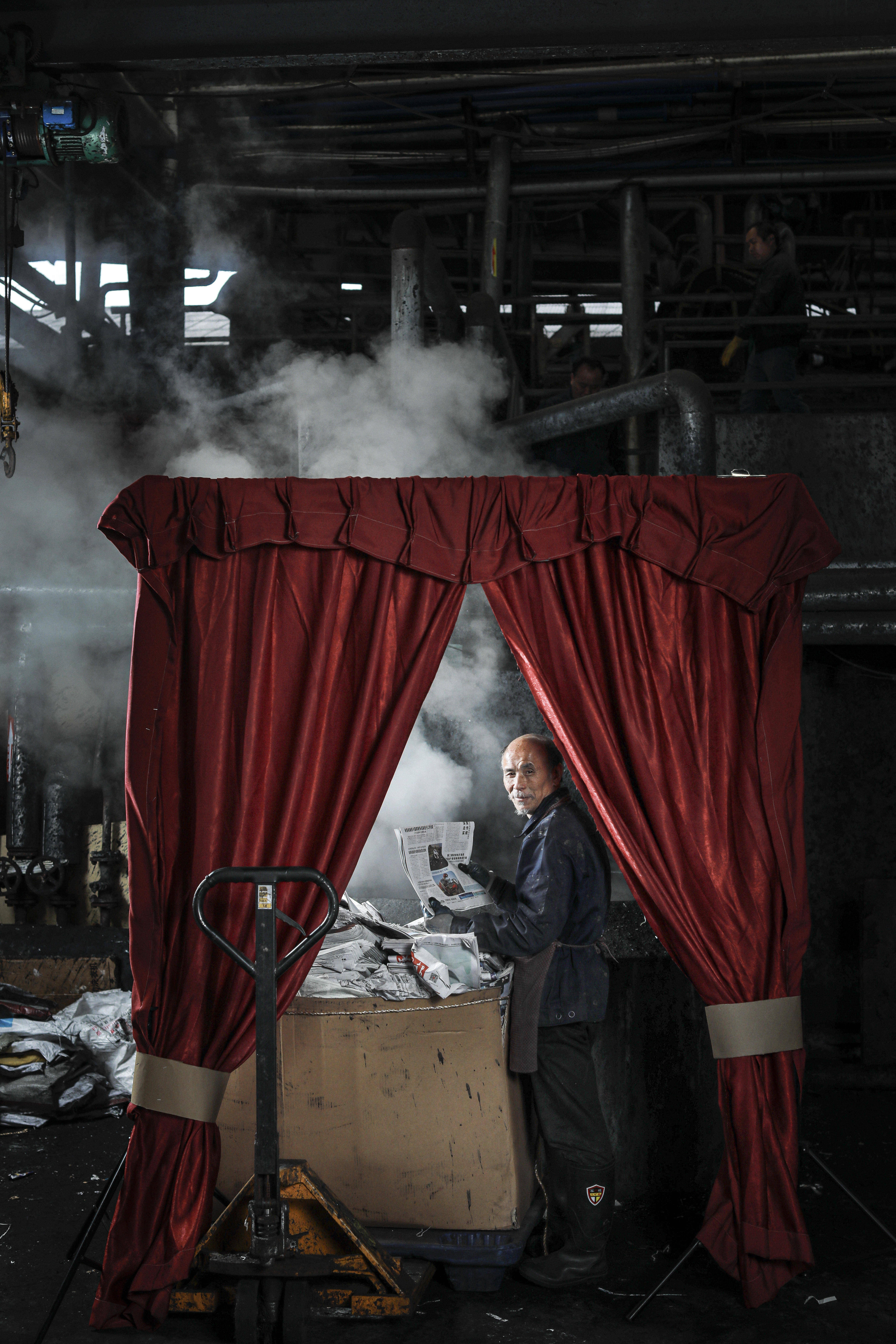 李桂才,桂阳县人,肢体四级残疾,吉兴纸业磨浆工.