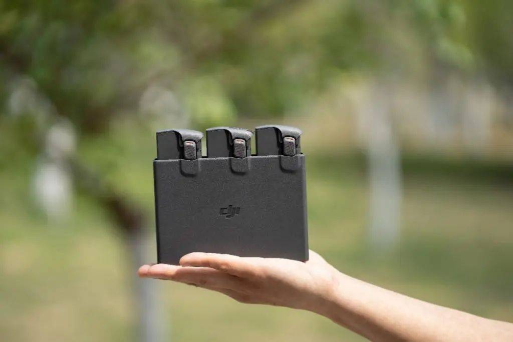 首发上手用大疆avata2秀翻朋友圈