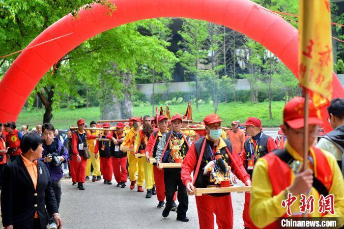 两岸信众聚福州鳝溪白马王庙叙缘交流