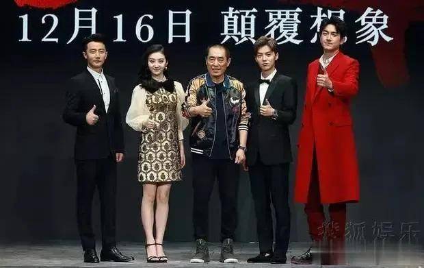 合照王者林更新哇哦就连两代人的王俊凯站在他旁边都被比下去了67