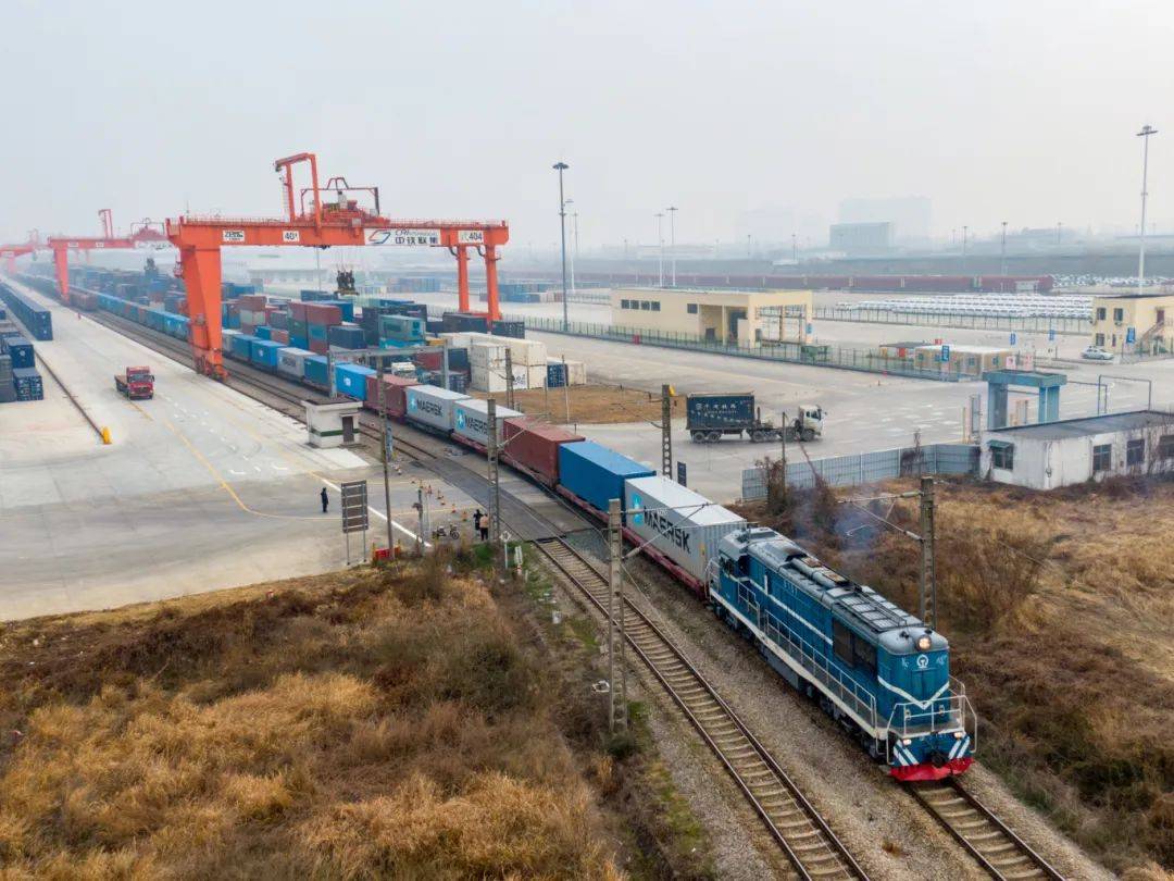 发展_铁路_物流