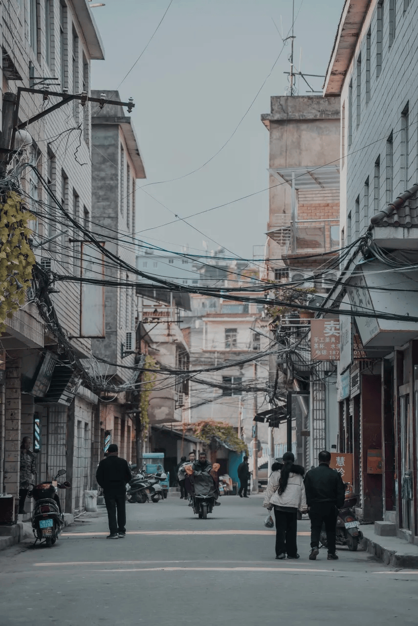 中国这8条高速公路一到春天就美哭了全世界