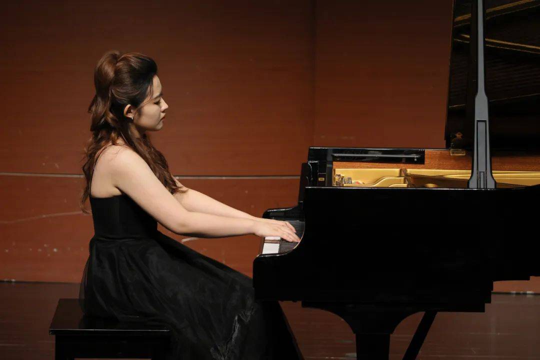 弦歌60载国音骄子拔尖人才培养计划专场音乐会走进清华