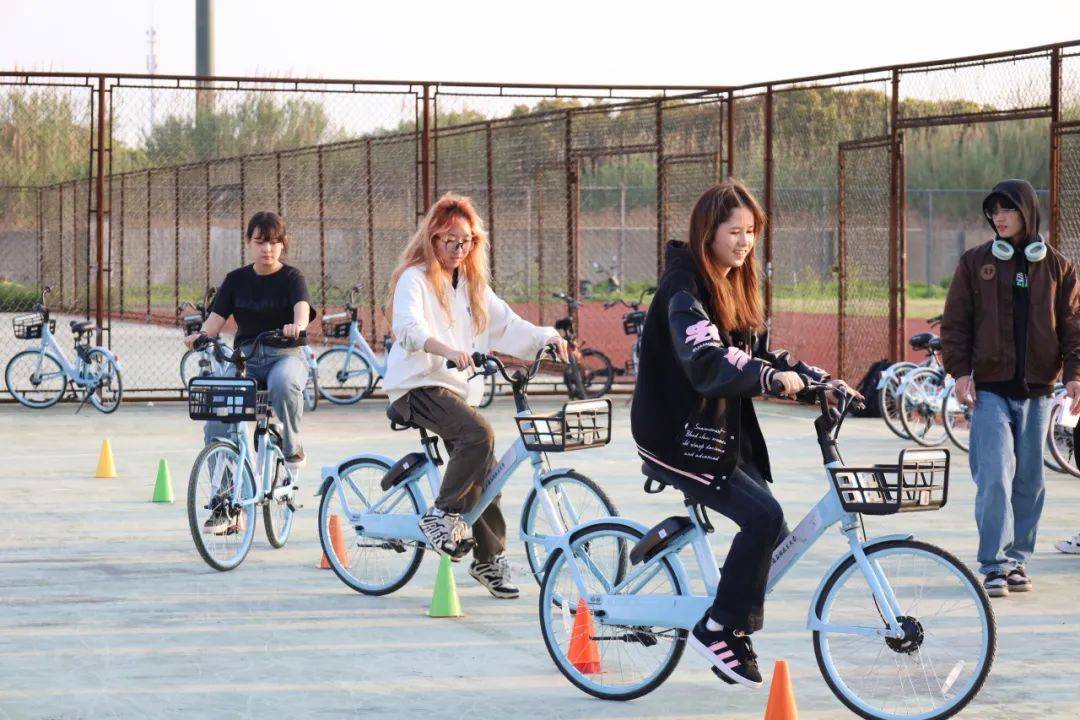 盛迎校庆魅力骑行文明汇德自行车障碍赛圆满落幕