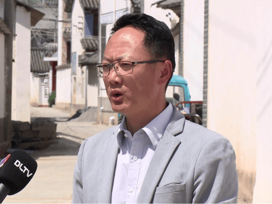 清淤治堵修复洱源有支服务队只为守护碧波清流