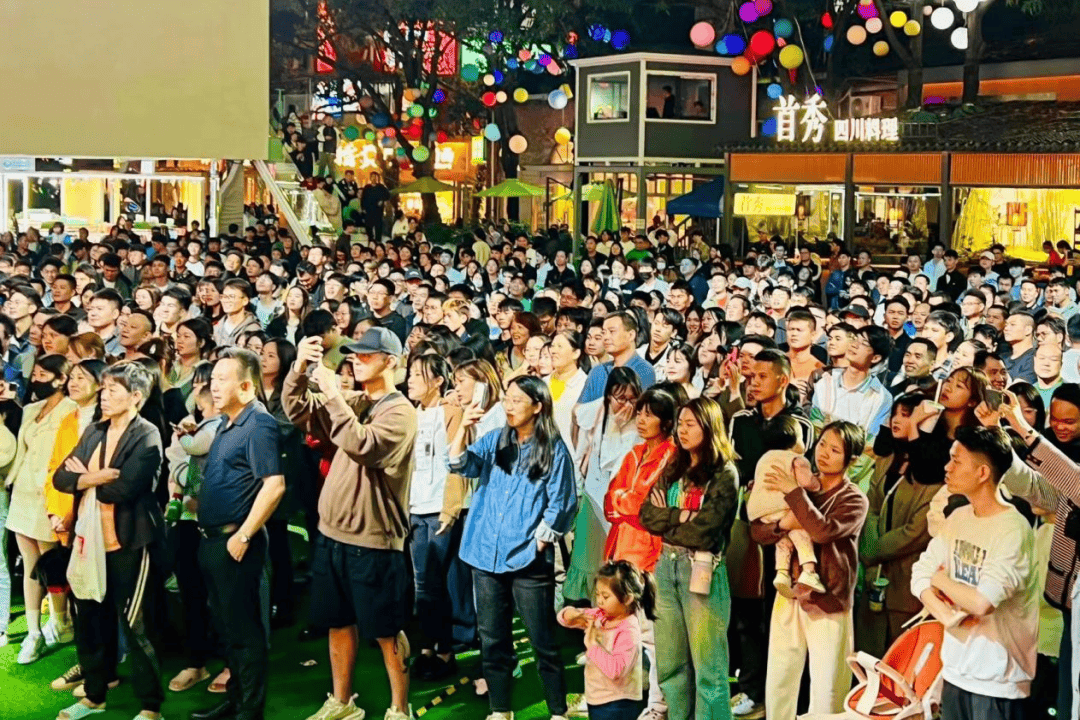 禅城这个街区也有"王婆说媒",已有7对相亲青年成功牵手_佛山_创意