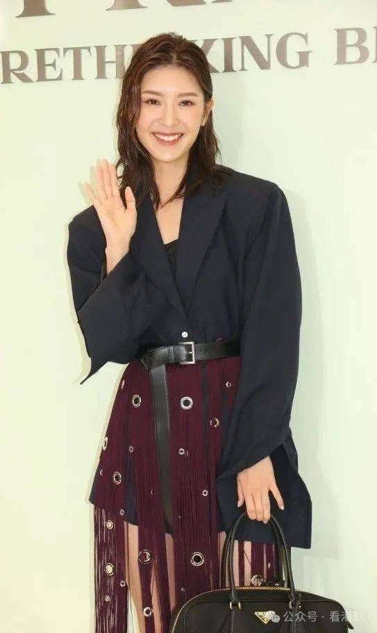 余香凝取代卫诗雅演白日之下女主角我只是比较幸运