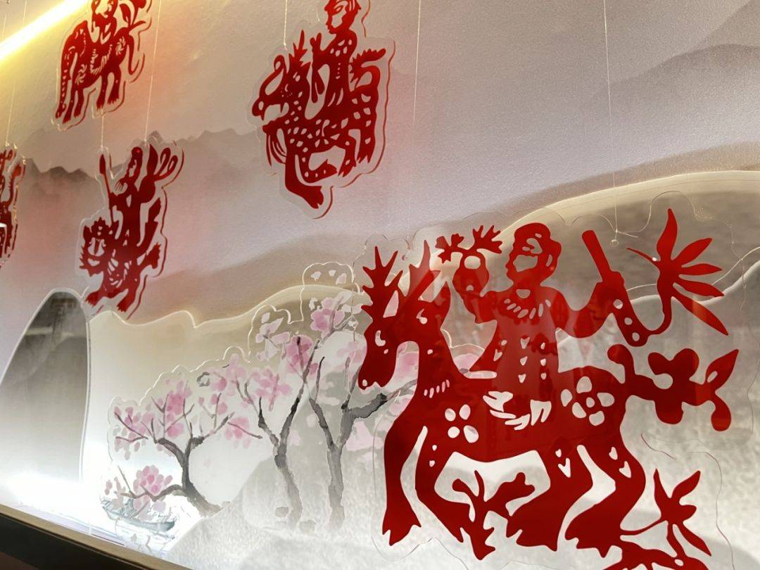 展览 | 《须臾乾坤——剪纸大师程建礼剪纸艺术展》正式开幕
