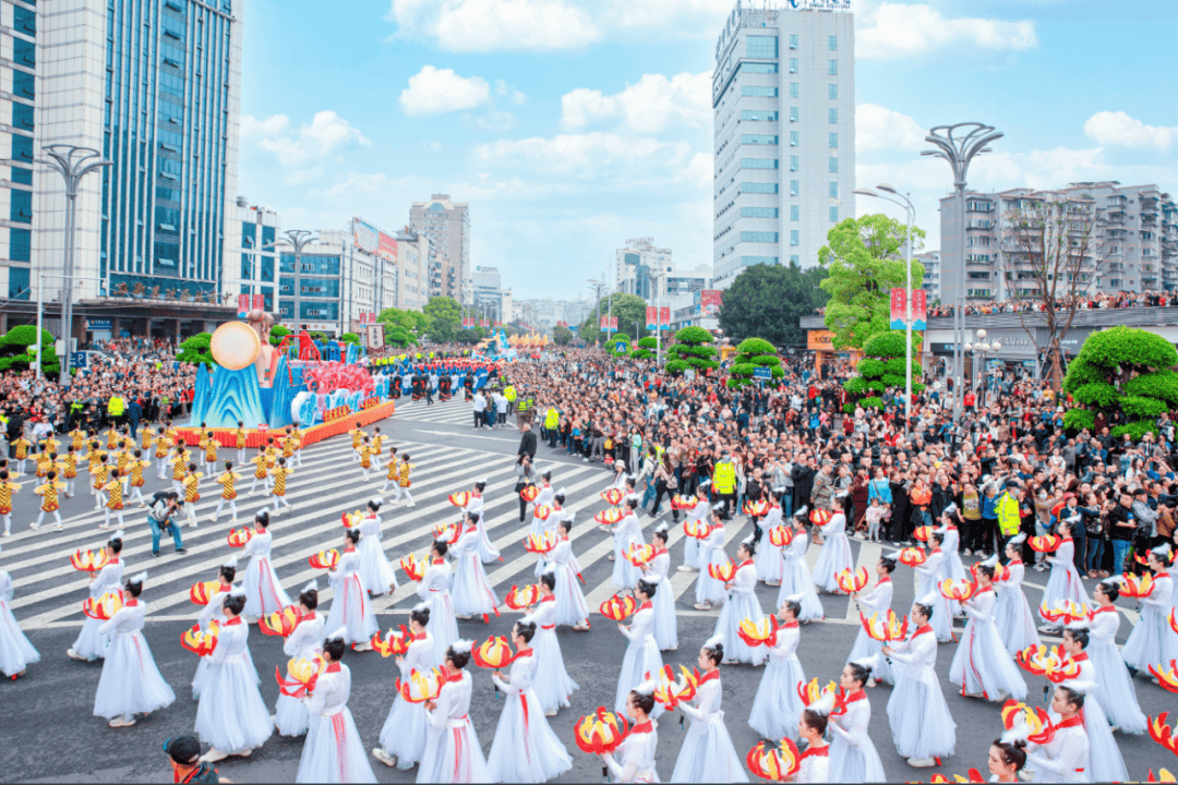 2024丰都庙会巡游|花车故事_天子_大竹县_卢瑛