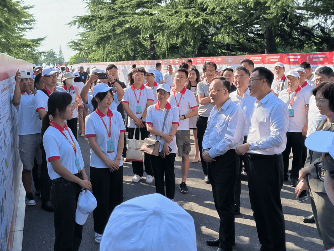 双创弄潮儿商科少女陈雨薇实力破圈