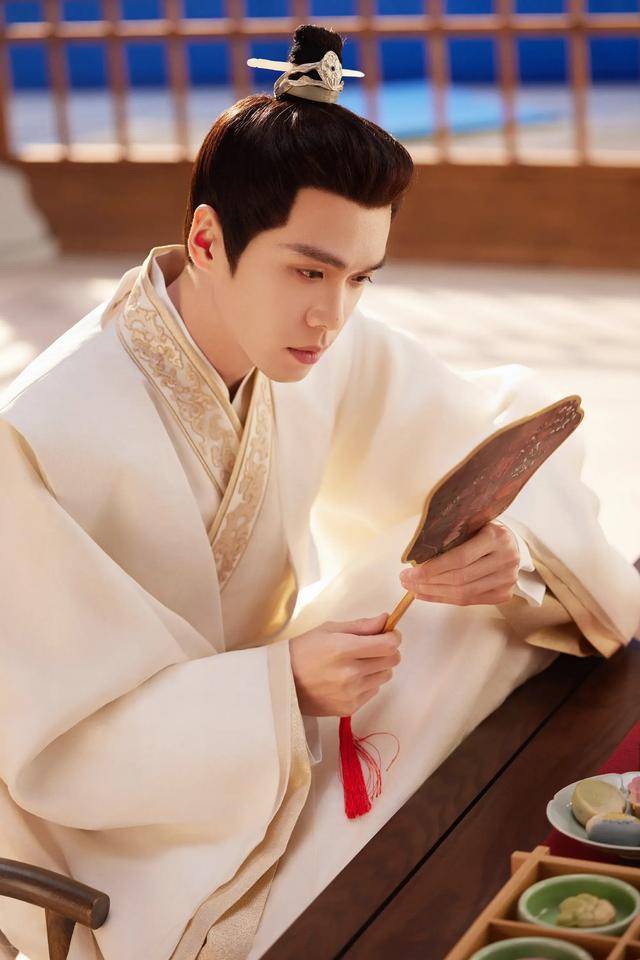 帅哥系列壁纸第39期张若昀