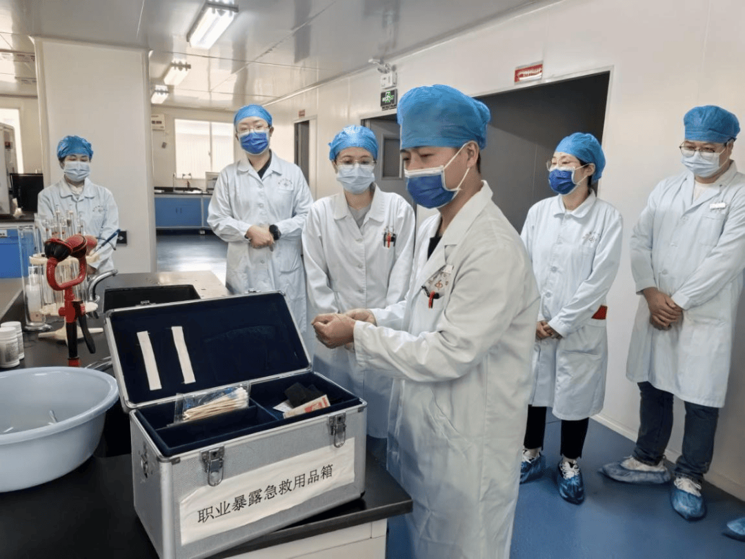 全市卫生健康系统深入开展第九个全民国家安全教育日宣传活动