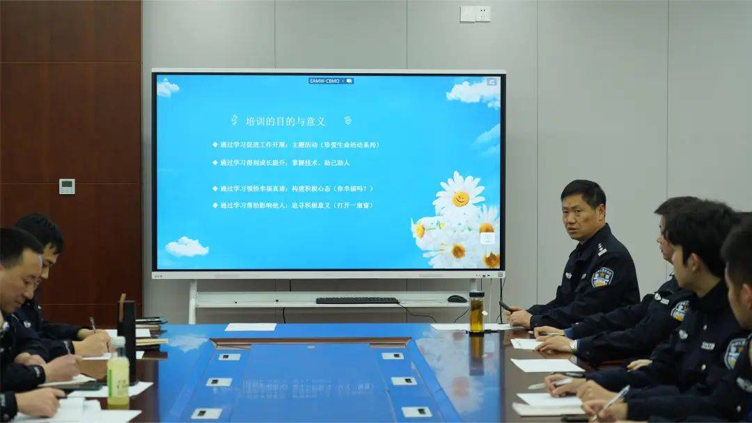 警营工匠申请出战