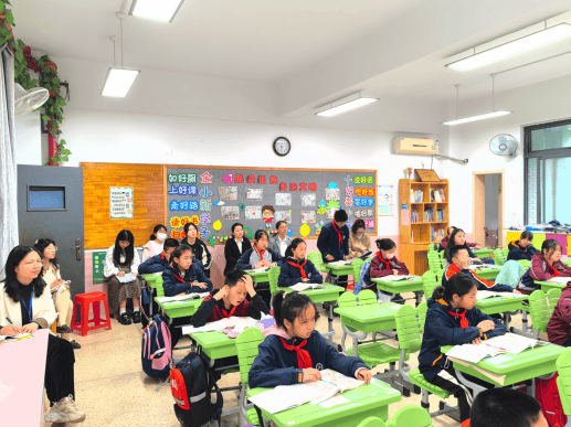 教学视导重知行学科研修助成长记金陵小学迎区教师发展中心教学视导