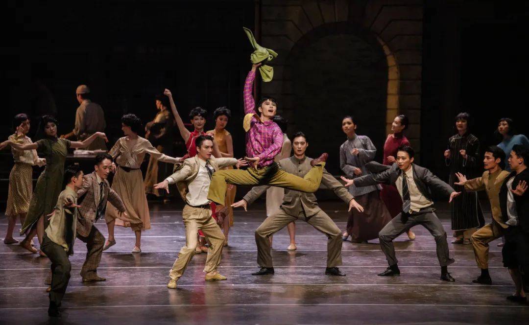 早鸟热售第52届香港艺术节闭幕大戏首度来深芭蕾舞剧花样年华再现老