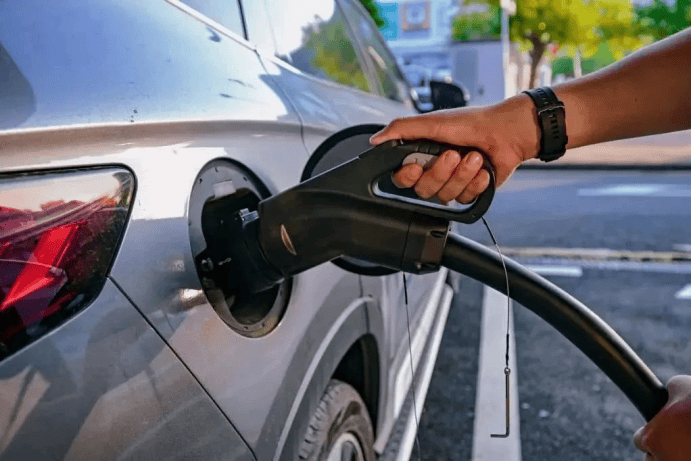 7亿千瓦时_超充_新能源_企业