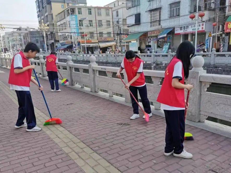 基层动态胪溪中学开展绿美广东青年先行河我一起巡河护河暨护绿增美