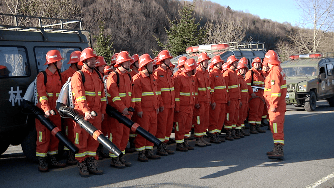 锻造生态铁军开展防火演练筑牢安全防线亚布力林业局有限公司开展龙威