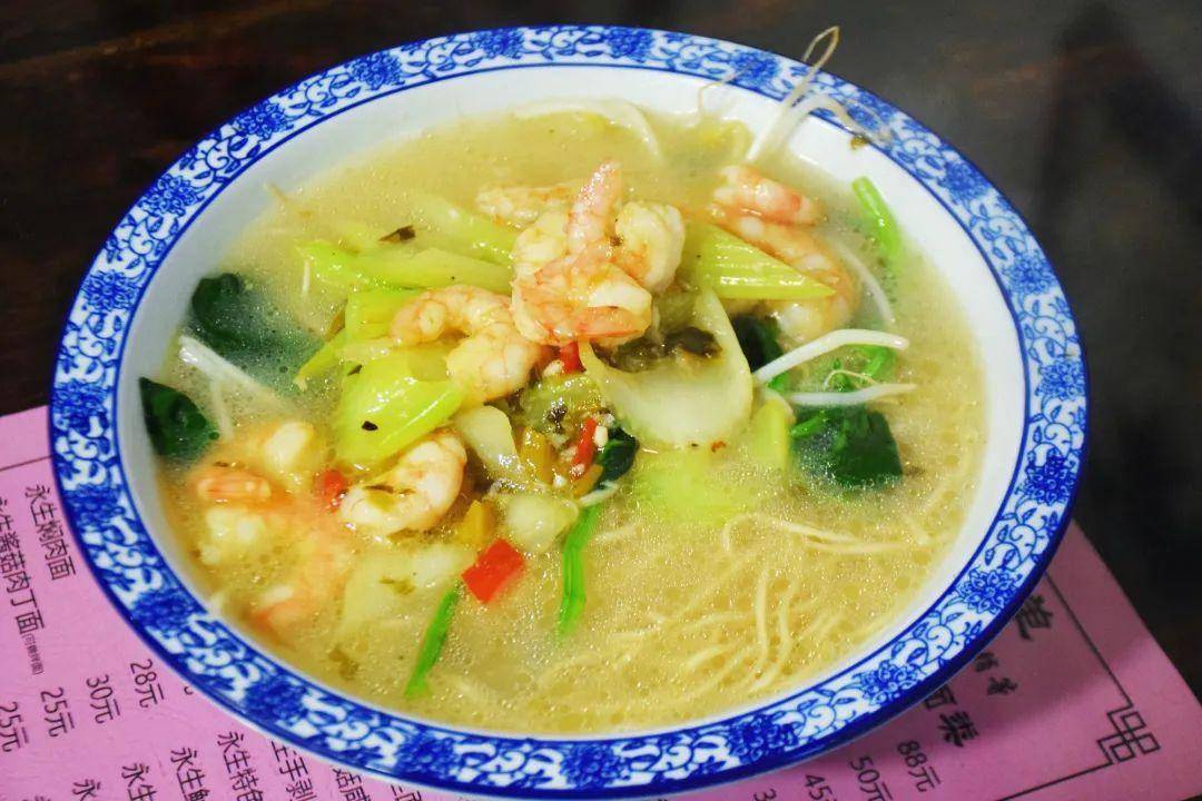 这座又鲜又chill的土豪小县城满足了我春天所有的口腹之欲