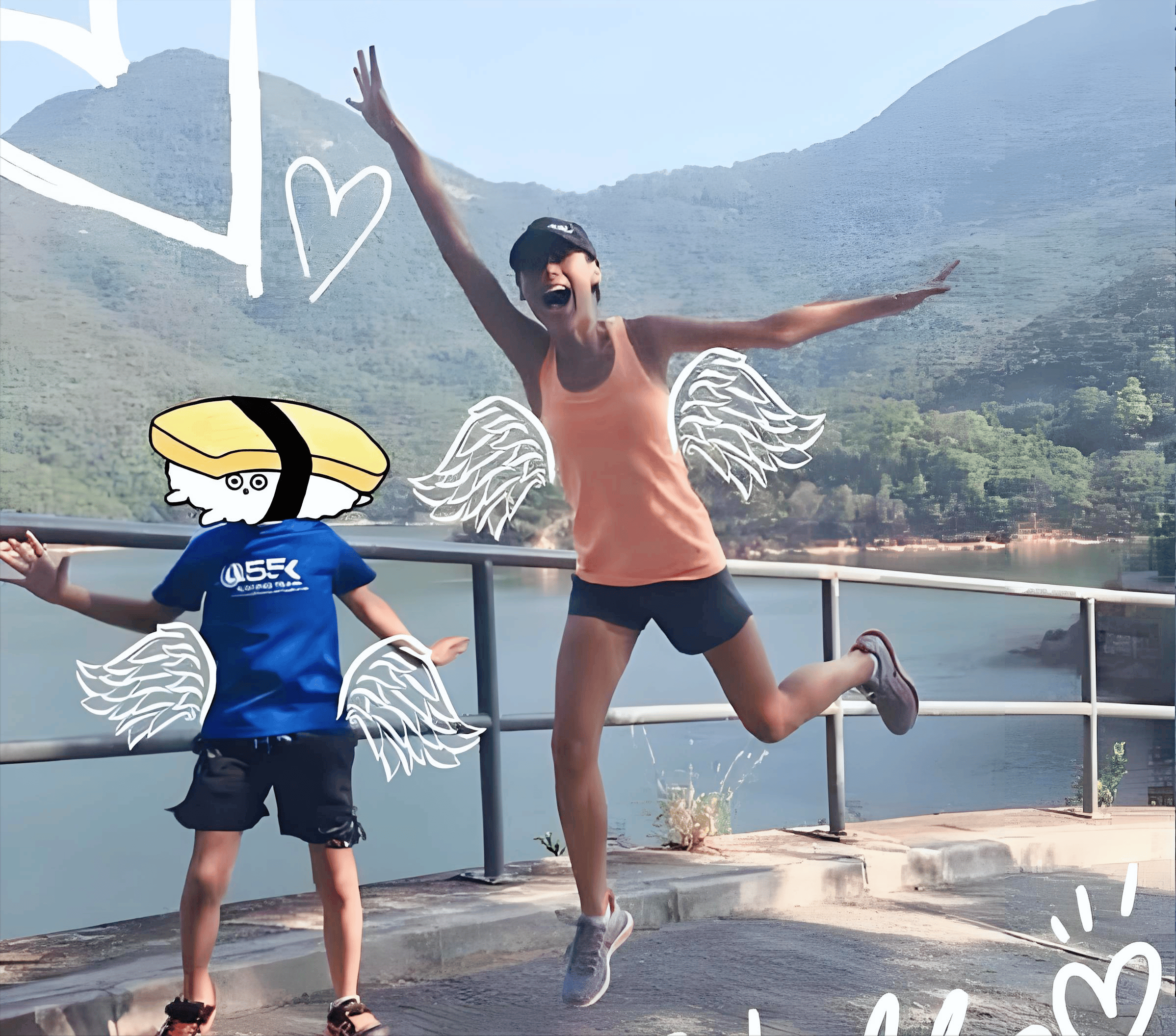 梁洛施晒照美出新高度拍戏公益两不误对仨儿子影响极大