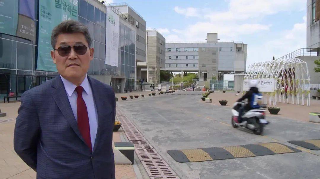 飙9分它引进全球影迷炸了看完热血沸腾