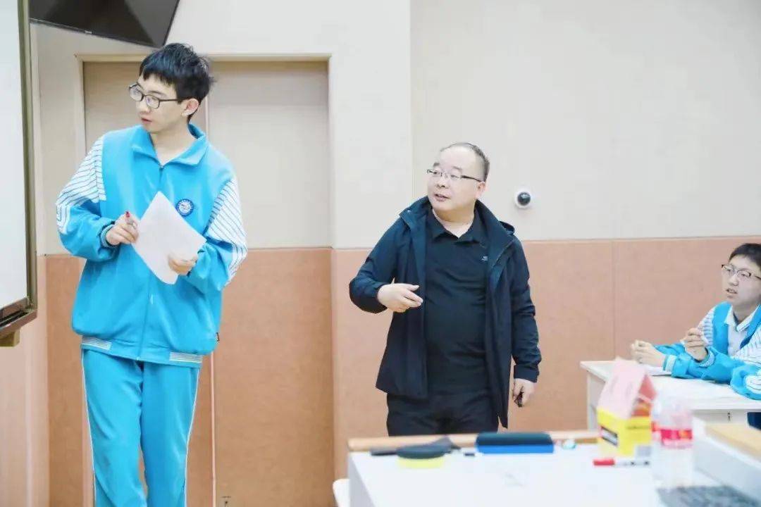 高新二中参加云蒙晋冀四省区联动教研