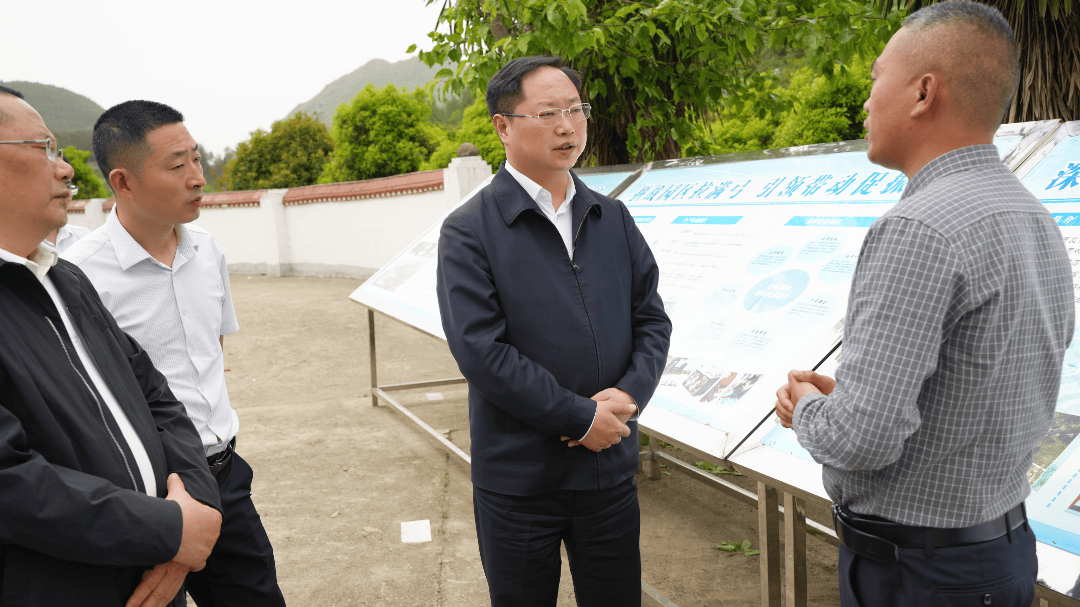 白沙镇自来水厂,万源市碧源畜禽养殖专业合作社,朱挺通过实地查看