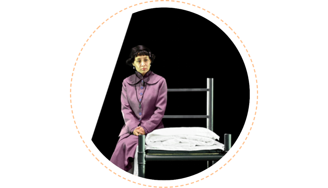 该剧主创团队阵容强大,由我国著名导演陈薪伊担任总导演,著名作家