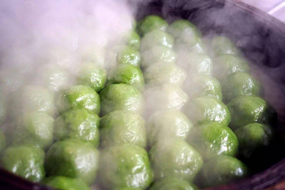 青团和酥皮月饼,清明和中秋时候争奇斗艳的网红.