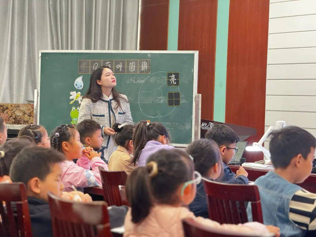 《田忌赛马》专家点评赋能扬州市特级教师,梅岭小学西区校臧琴副校长