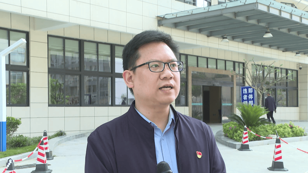 泉港区总医院党委办公室主任 陈鹏辉:"我们积极参加国家集中带量采购