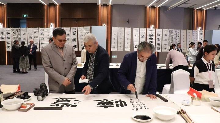 西泠印社春季雅集在杭举行,纪念吴昌硕诞辰180周年