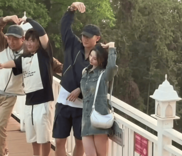 鹿晗_黄子韬_徐艺洋