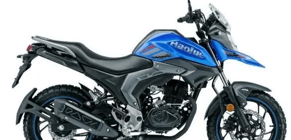 新大洲本田cbf150r,油箱13.8升,官方续航650公里,单缸风冷150发动机.