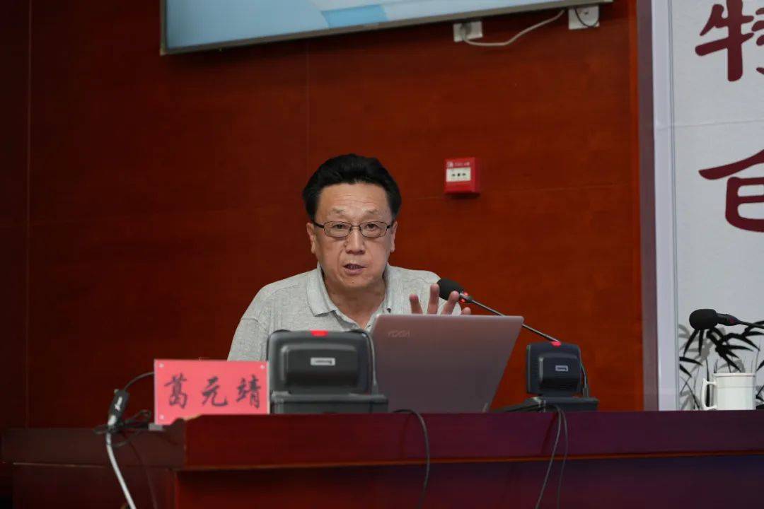 惠民义诊走基层活动连续4年来到泸西县中医医院,不仅是为当地父老乡亲