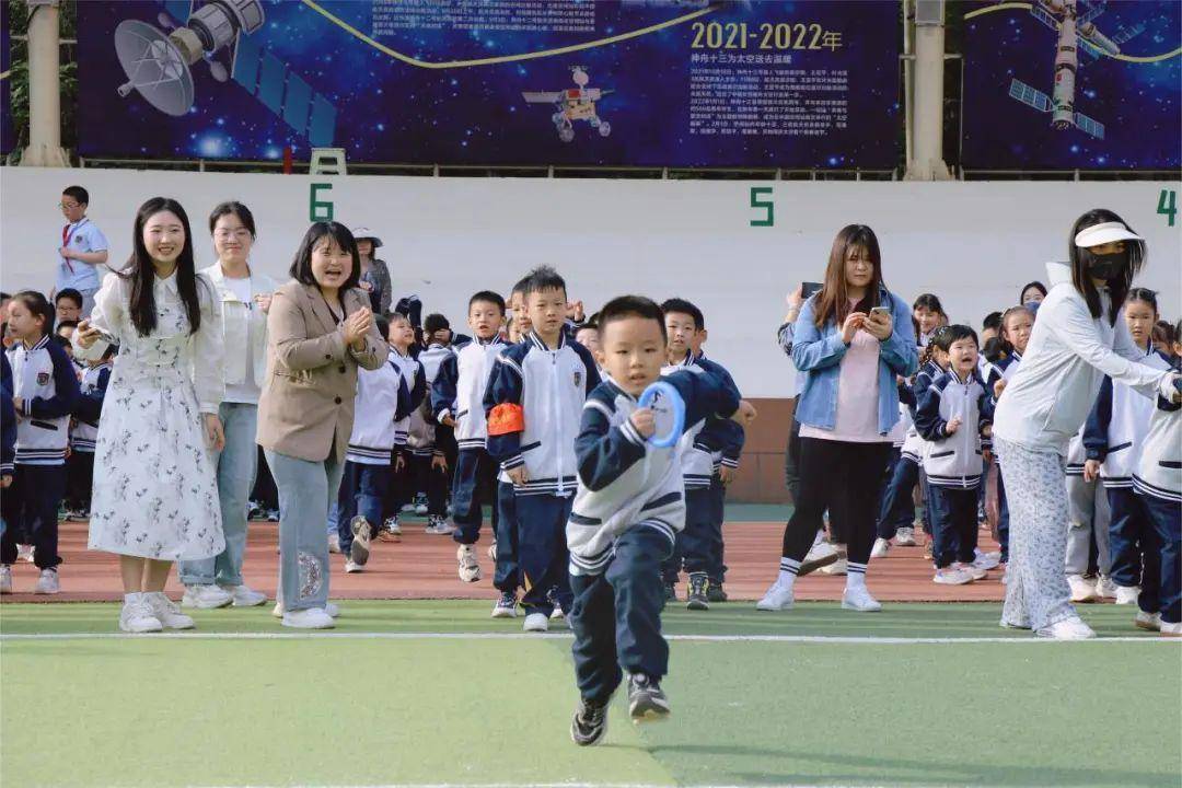 西安浐灞第三小学图片