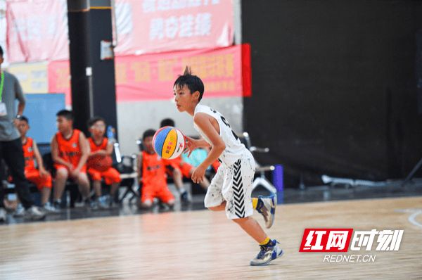 2024年湖南湘江新区"跃动·湘江"校园篮球联赛开赛