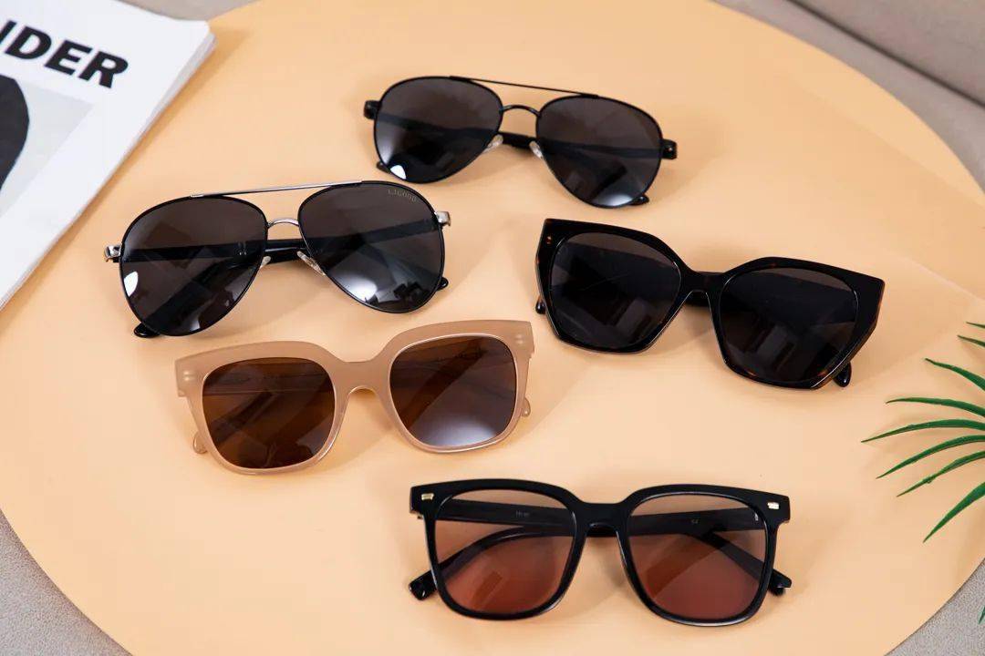 世界冠军推荐太阳镜!gu*ci,cha*nl同厂,只要89元!
