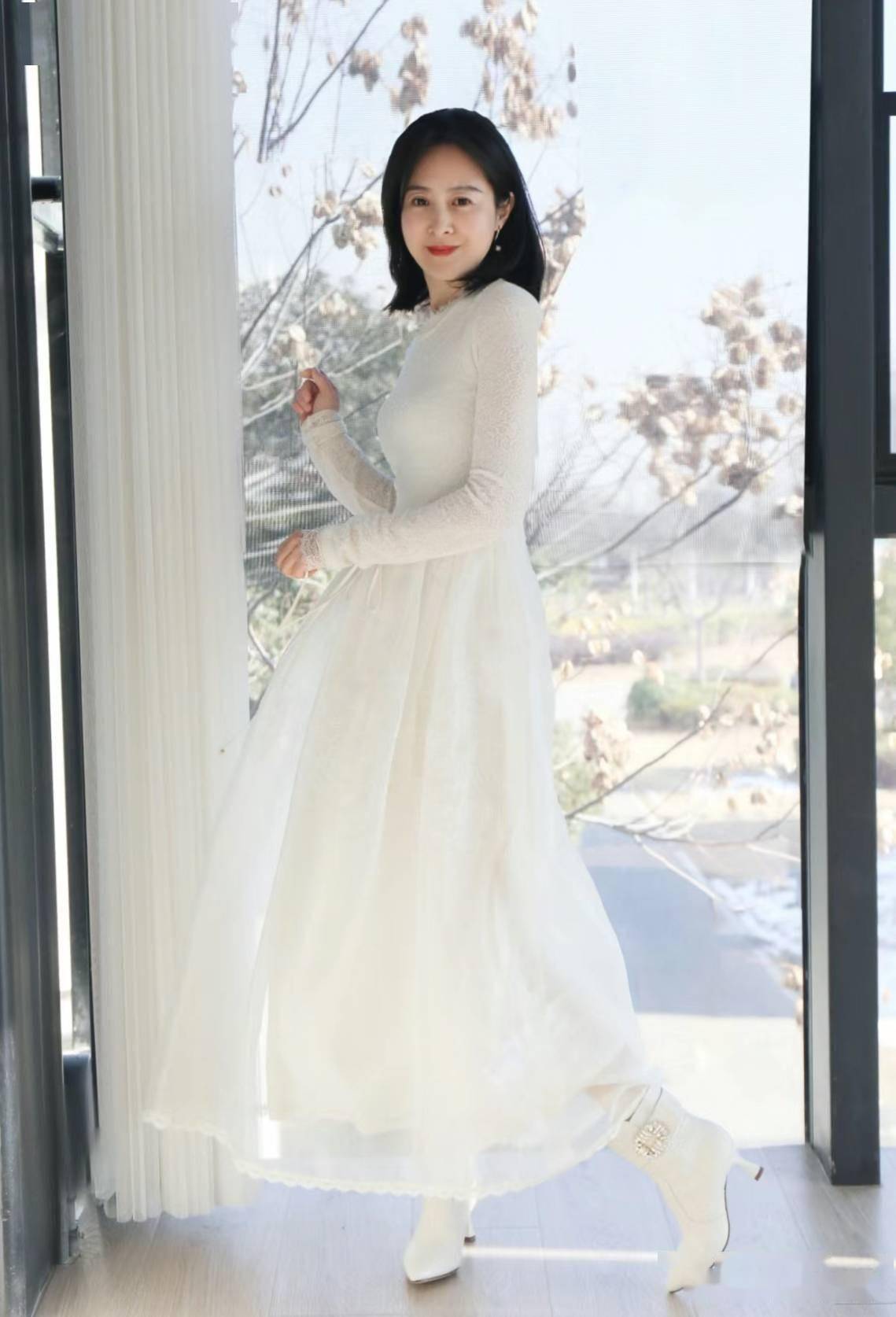 不穿花花绿绿不乱烫发优雅端庄