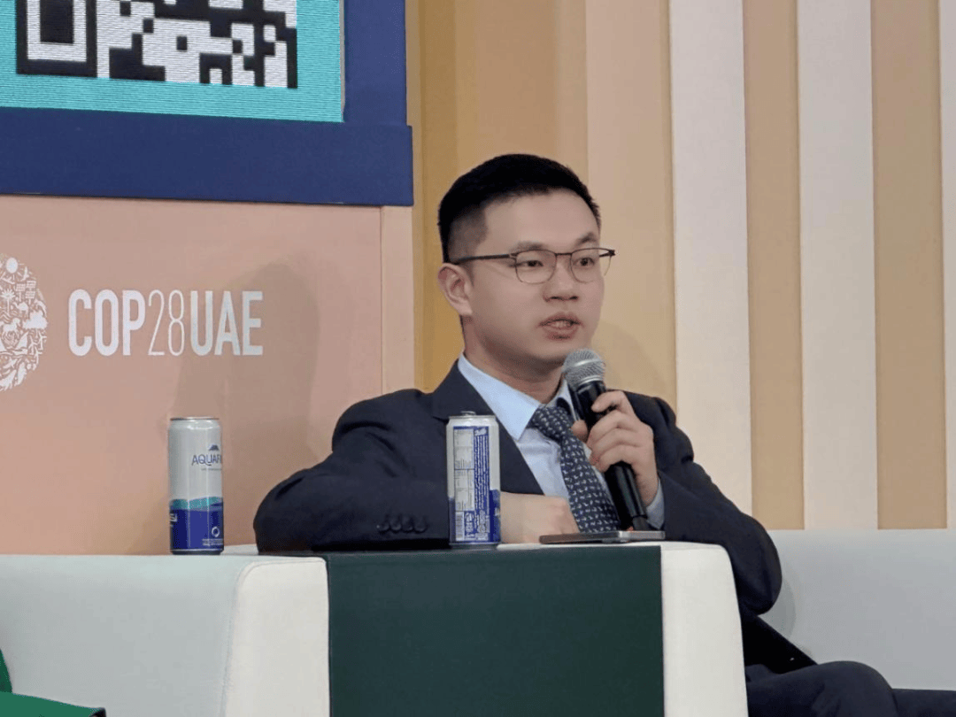 人物名片翁海啸,美国杜克大学经济学硕士,美国罗格斯大学新布朗士分校