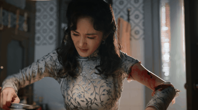 同样是演女特务,王鸥和杨幂一比,我才知道:什么是老天爷赏饭吃