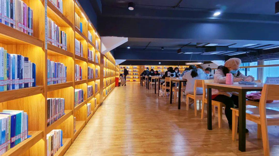 世界读书日,乐山这些高颜值书屋值得你打卡