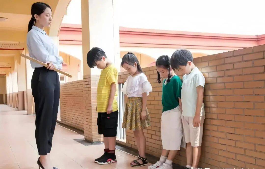 关于教师体罚学生,看看世界上其他国家是怎样规定的吧!_孩子_手心_现象