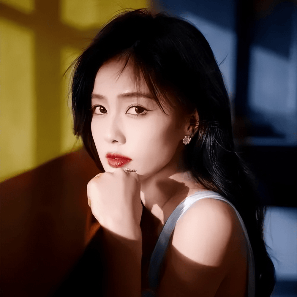 这几位女星有点良心就别演绝世大美女了,个个长相寒碜还要尬吹!