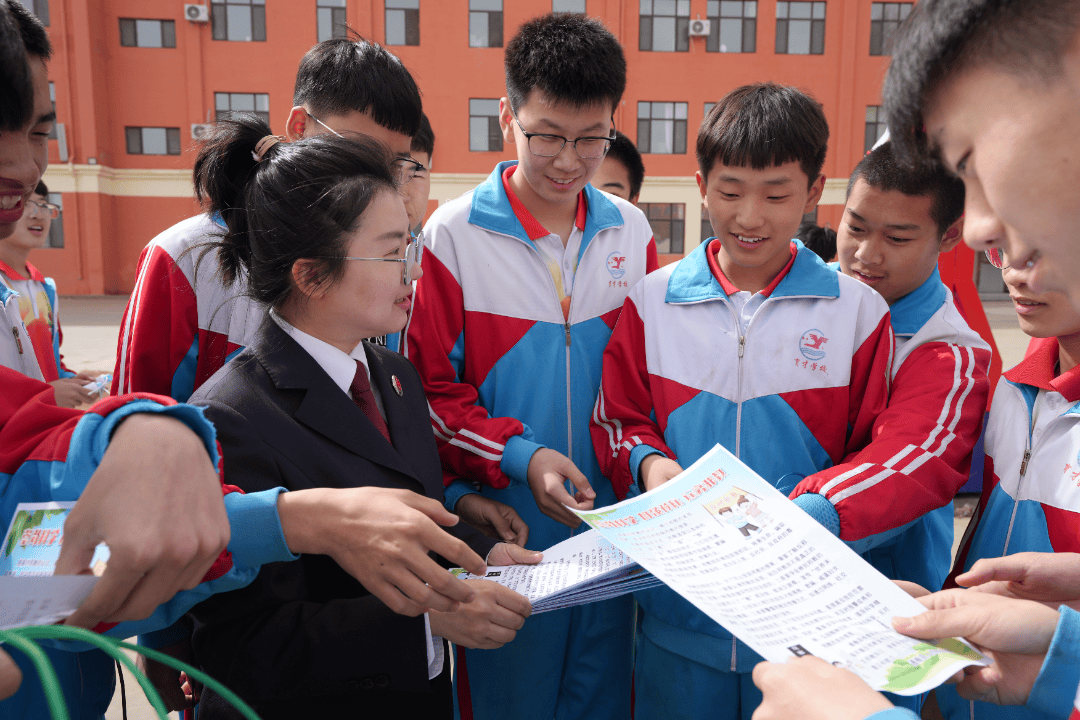 【关爱未成年人】"反邪"宣传进校园 护航青春助成长