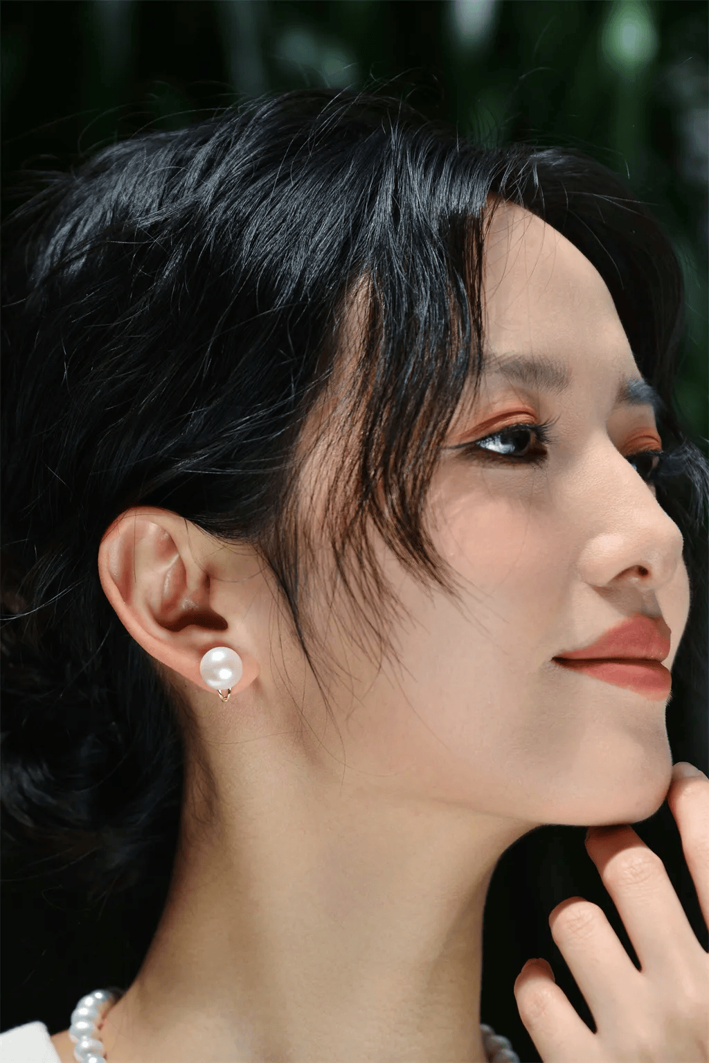 虽然市面上的耳夹让人眼花缭乱,但是好戴的,款式经典的,能反复戴的还