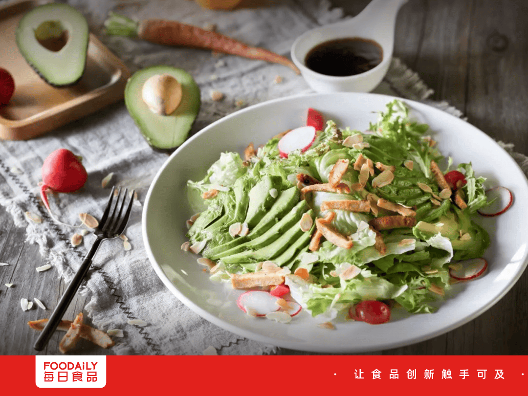 一碗轻食,刺中了多少人的钱包