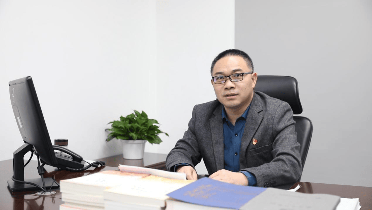 2024年武汉最美科技工作者 | 刘海波:让"平价绿电"___