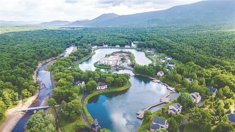 图片由伊春市委宣传部提供"中国第一龙乡"嘉荫.